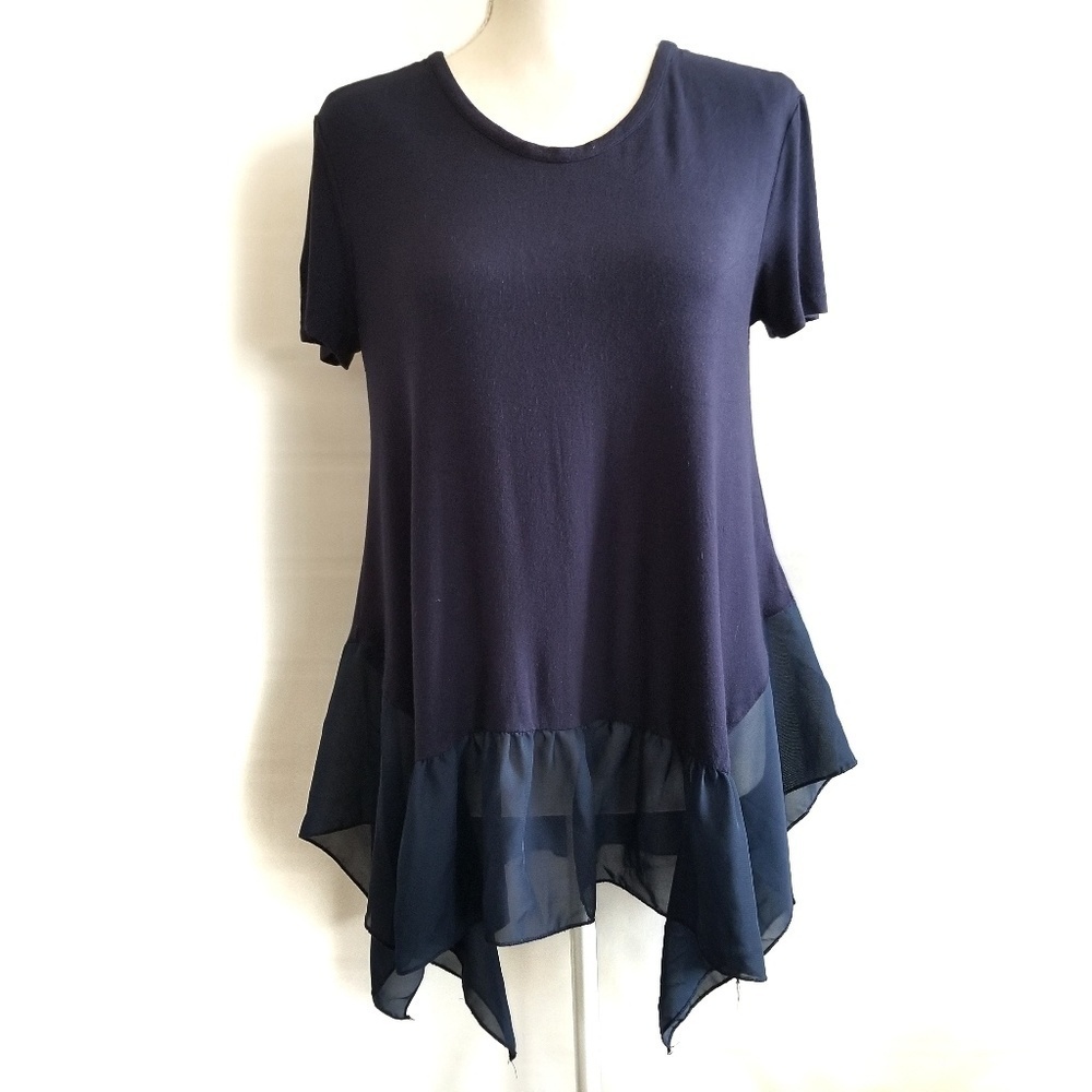 Kim & Cami Navy tee sheer‎ sharkbite hem small